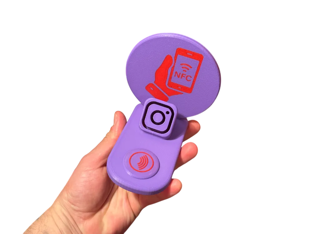SocialTouch NFC